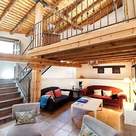 Hestia Vut Villa Ayllon Bagian luar foto